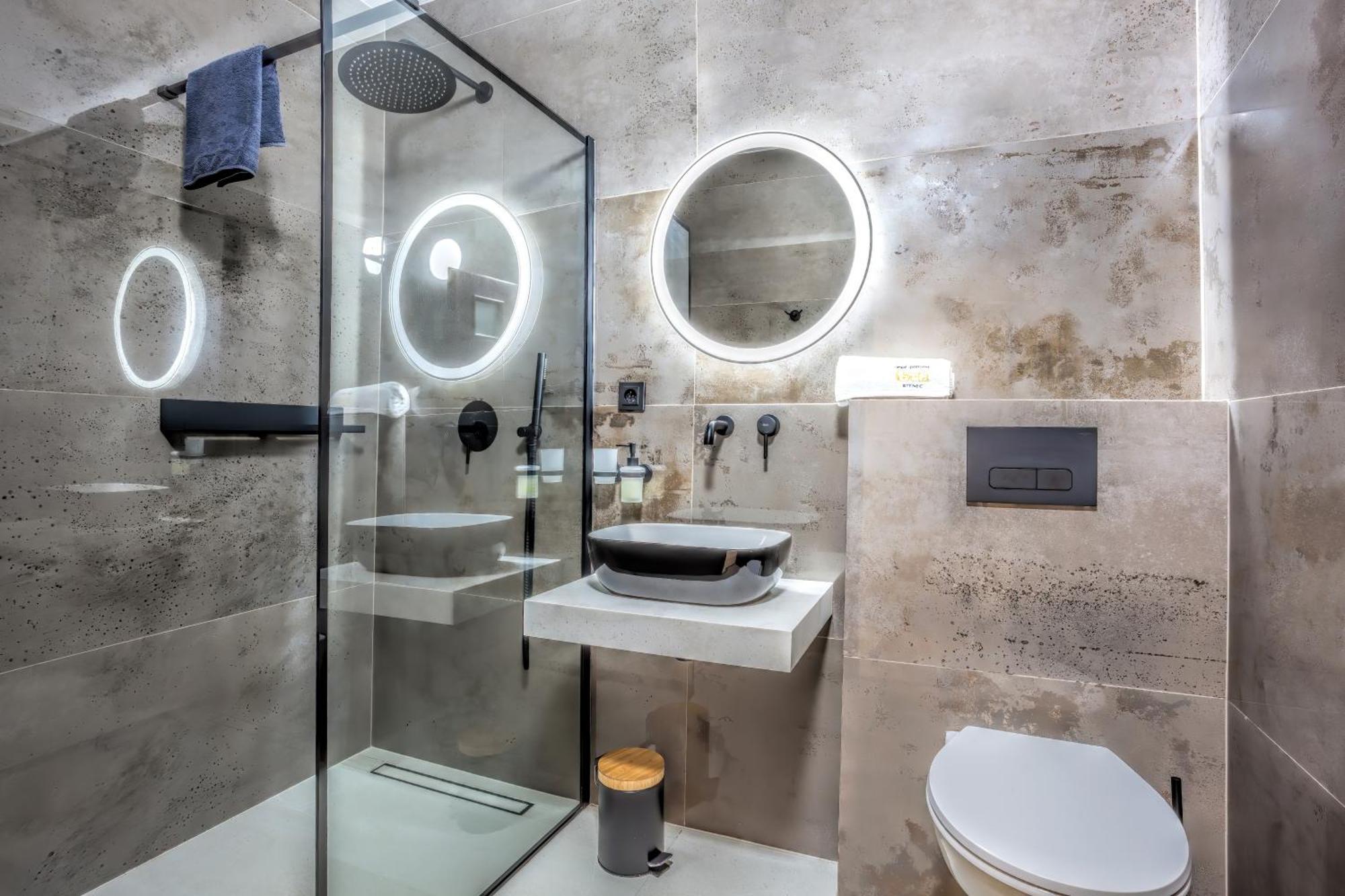Hotel Beta Bzenec Bagian luar foto