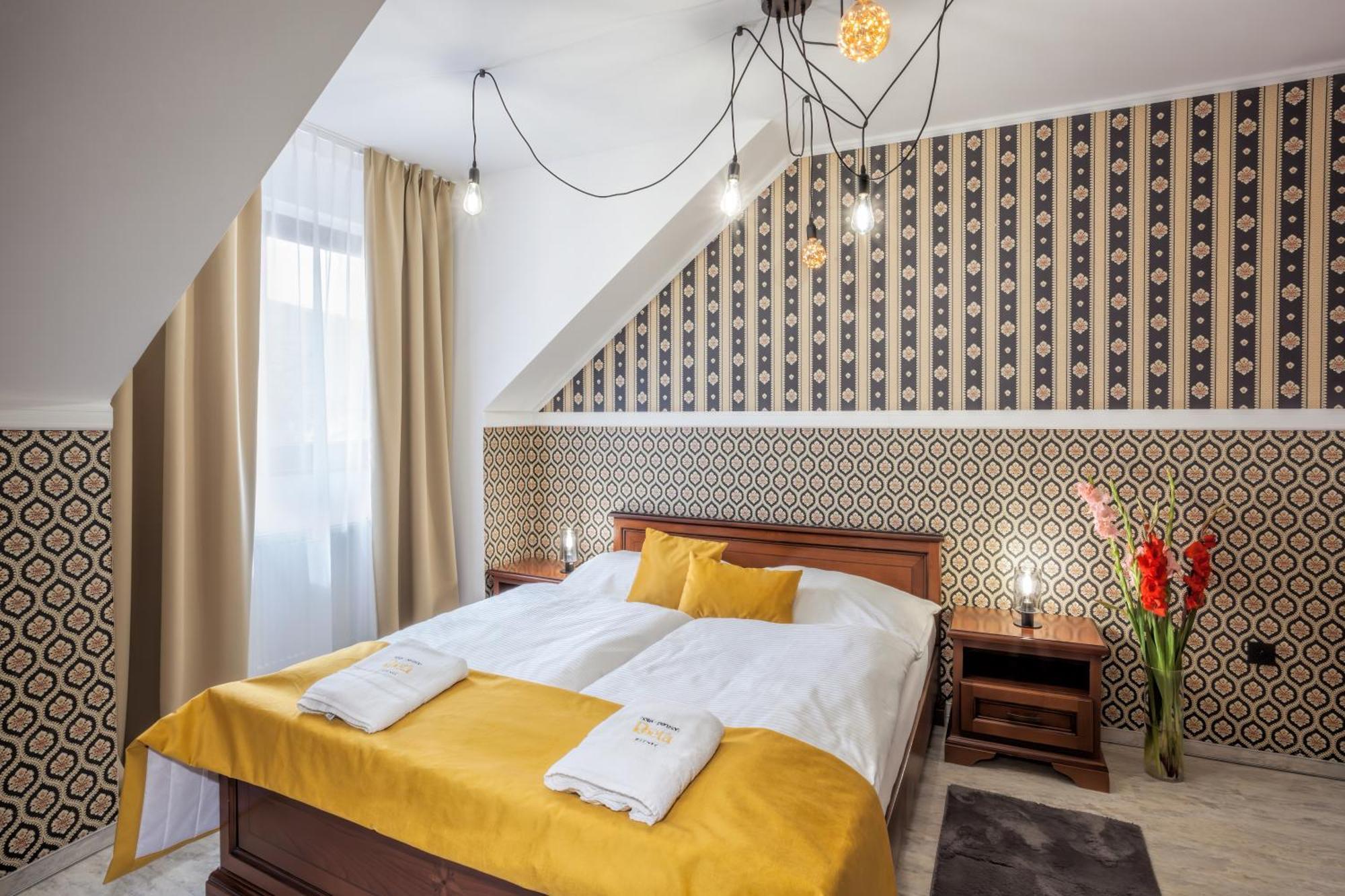 Hotel Beta Bzenec Bagian luar foto